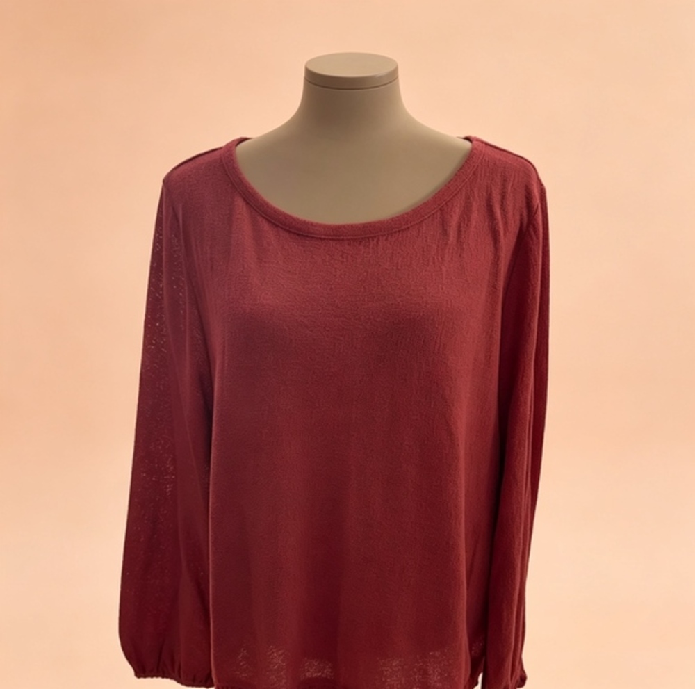 Women's Burgundy Long-Sleeve Top